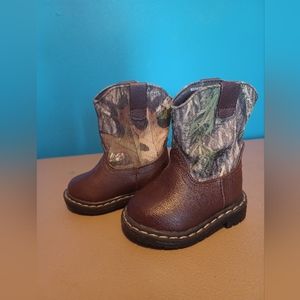 Baby boy size 2 boots